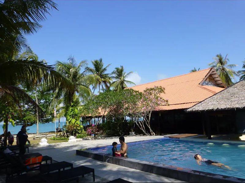 D'Coconut Island Resort Besar Island  Exterior photo